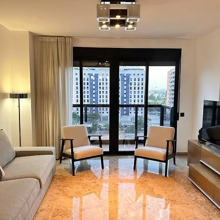 Apartamento Amplio Y Lujoso Con Vistas